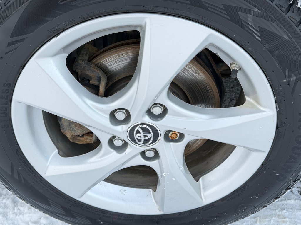 2018 Toyota C-HR XLE / TOIT BLANC HYPER RARE / TRÈS BAS KILOS / in Thetford Mines, Quebec - 15 - w1024h768px