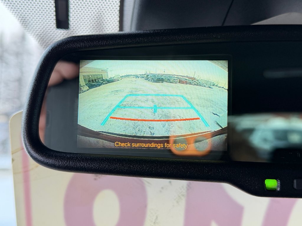 2018 Toyota C-HR XLE / TOIT BLANC HYPER RARE / TRÈS BAS KILOS / in Thetford Mines, Quebec - 40 - w1024h768px