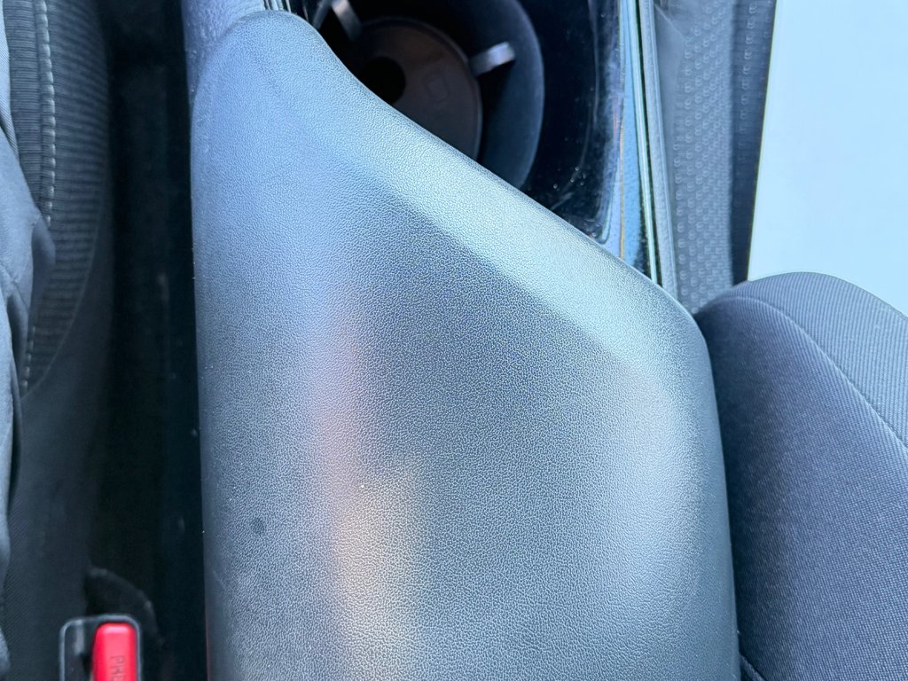 Toyota C-HR XLE / BAS KILOS / TRÈS ÉCONOMIQUE / 2019 à Thetford Mines, Québec - 39 - w1024h768px