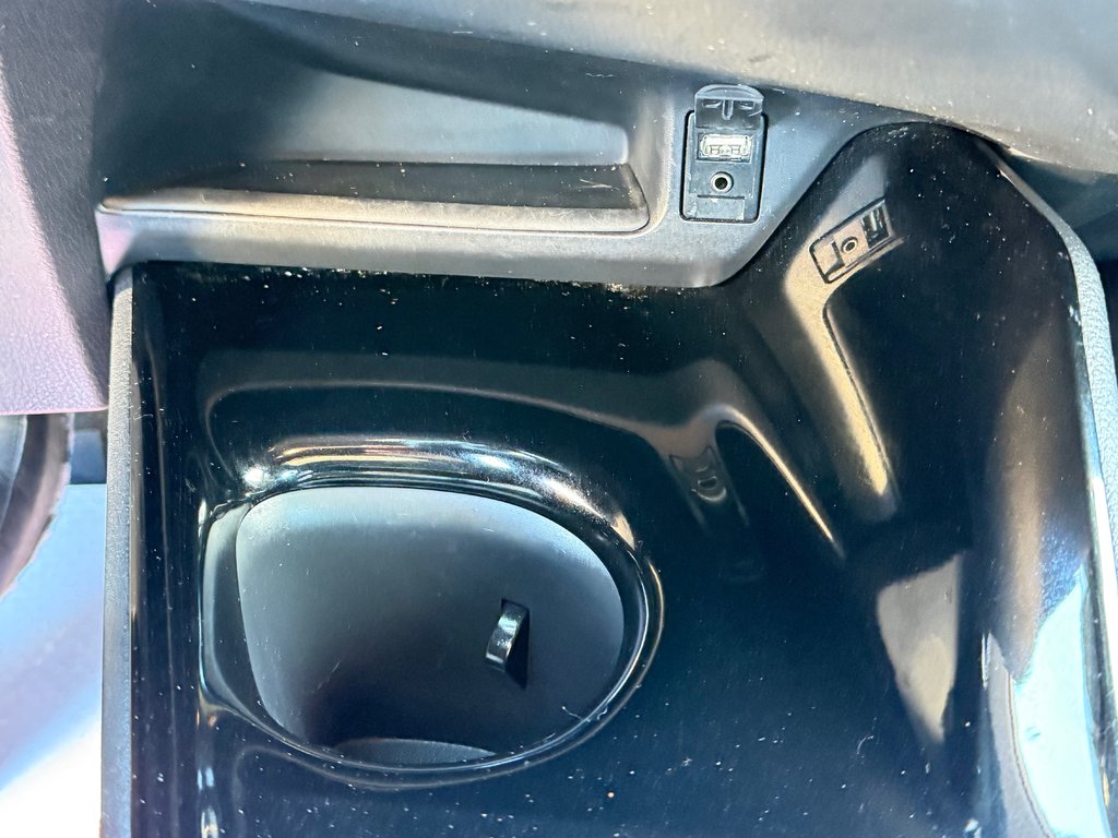 Toyota C-HR XLE / BAS KILOS / TRÈS ÉCONOMIQUE / 2019 à Thetford Mines, Québec - 36 - w1024h768px