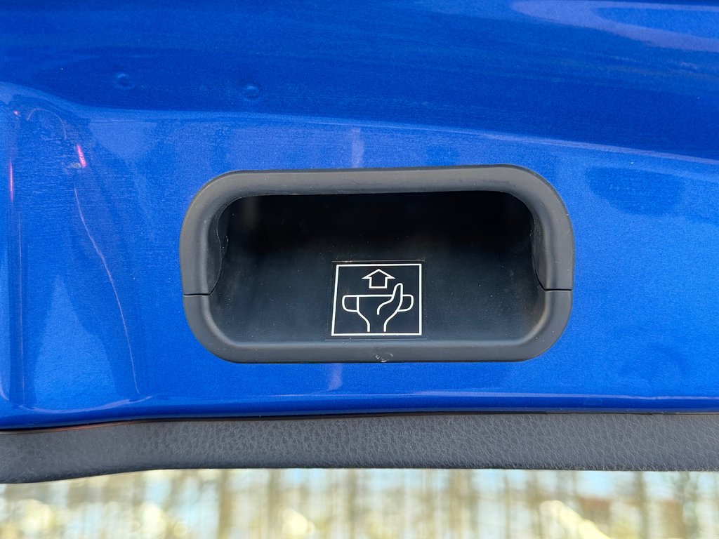 Toyota C-HR XLE / BAS KILOS / TRÈS ÉCONOMIQUE / 2019 à Thetford Mines, Québec - 48 - w1024h768px