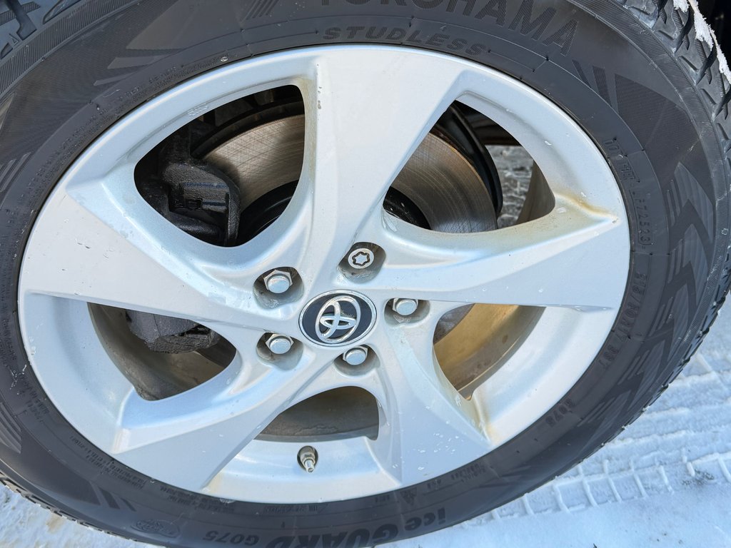 Toyota C-HR XLE / BAS KILOS / TRÈS ÉCONOMIQUE / 2019 à Thetford Mines, Québec - 13 - w1024h768px