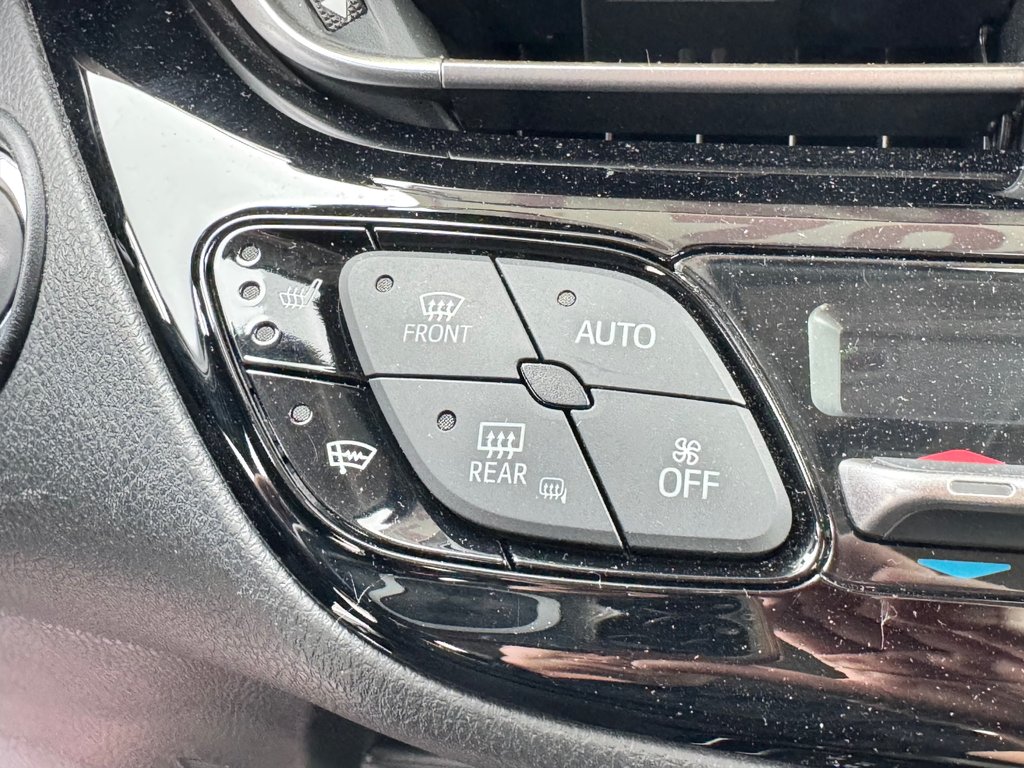 Toyota C-HR LIMITED / LA TOTALE !!! CUIR / A QUI LA CHANCE ? / 2021 à Thetford Mines, Québec - 41 - w1024h768px