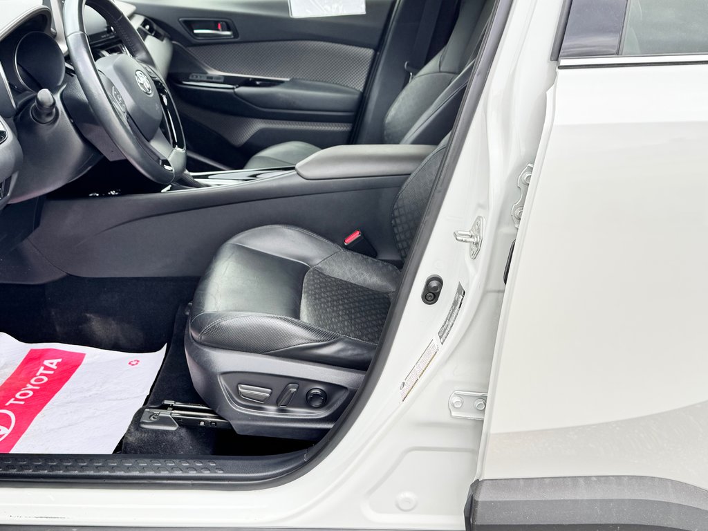 Toyota C-HR LIMITED / LA TOTALE !!! CUIR / A QUI LA CHANCE ? / 2021 à Thetford Mines, Québec - 26 - w1024h768px