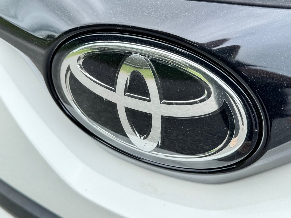 Toyota C-HR LIMITED / LA TOTALE !!! CUIR / A QUI LA CHANCE ? / 2021 à Thetford Mines, Québec - 12 - w1024h768px