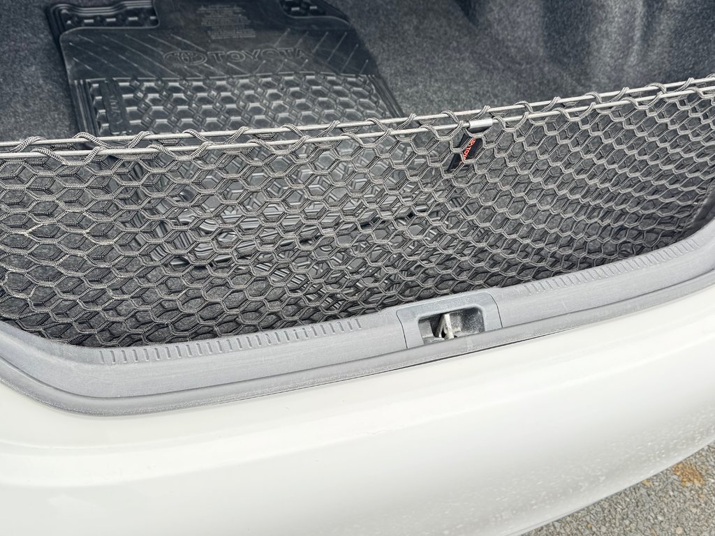 Toyota Camry LE / BEAU COMME UN COEUR / ULTRA FIABLE / 2013 à Thetford Mines, Québec - 63 - w1024h768px