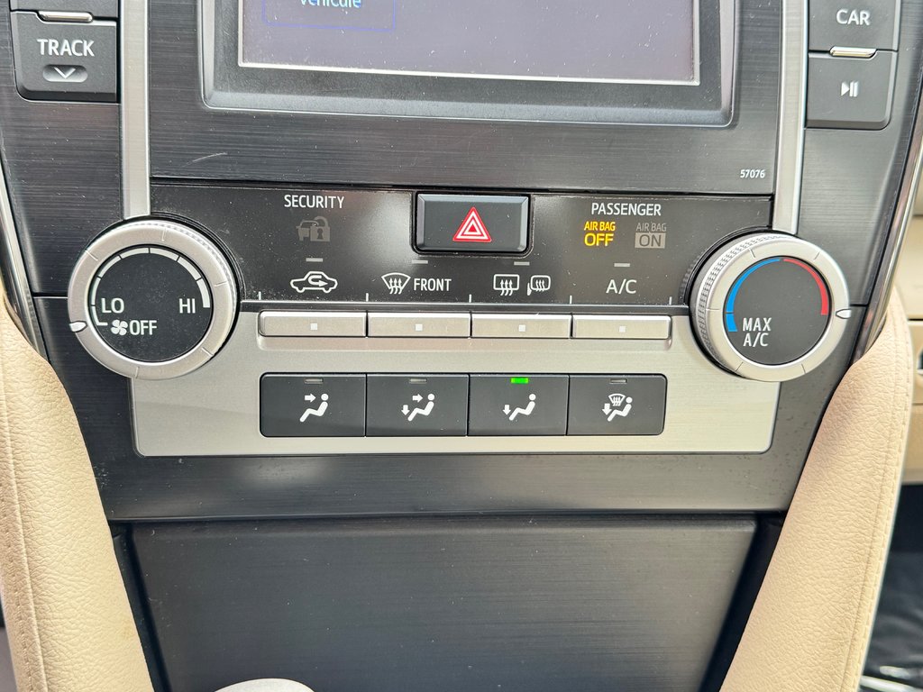 Toyota Camry LE / BEAU COMME UN COEUR / ULTRA FIABLE / 2013 à Thetford Mines, Québec - 42 - w1024h768px