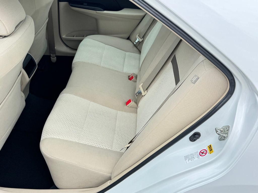 Toyota Camry LE / BEAU COMME UN COEUR / ULTRA FIABLE / 2013 à Thetford Mines, Québec - 55 - w1024h768px