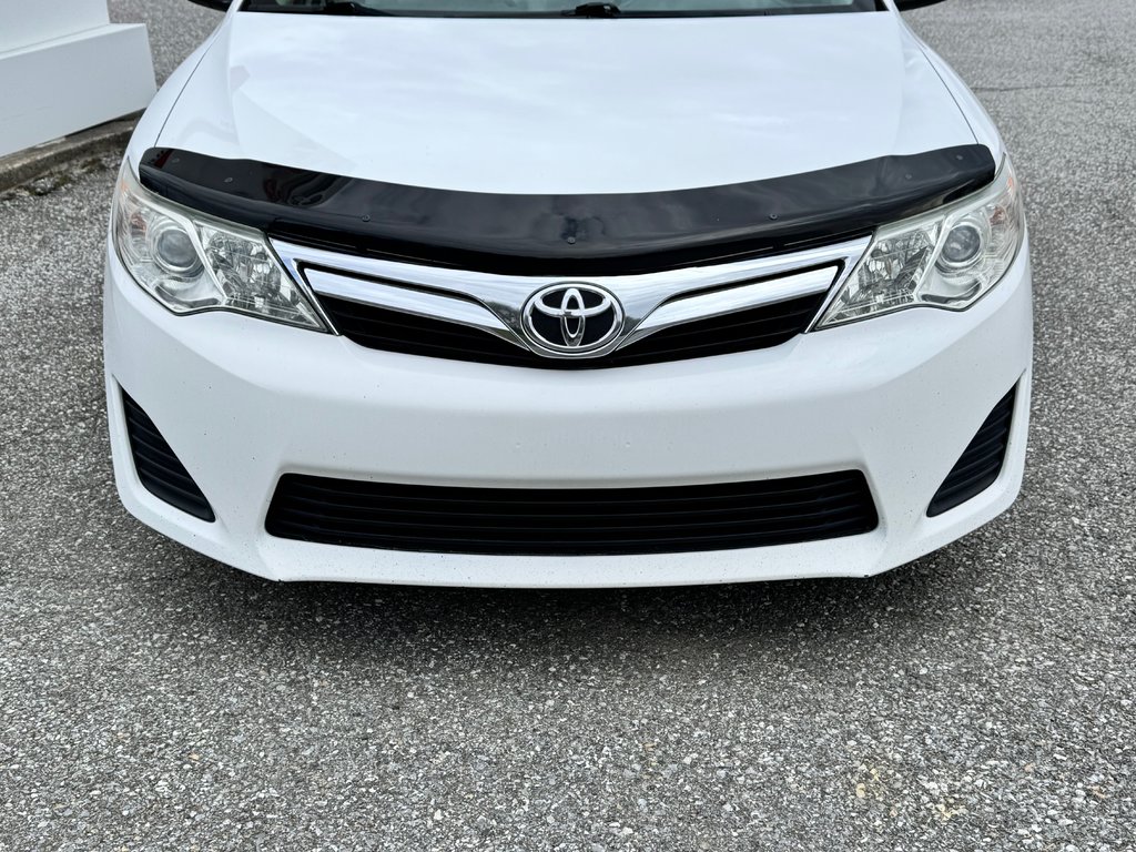 Toyota Camry LE / BEAU COMME UN COEUR / ULTRA FIABLE / 2013 à Thetford Mines, Québec - 12 - w1024h768px