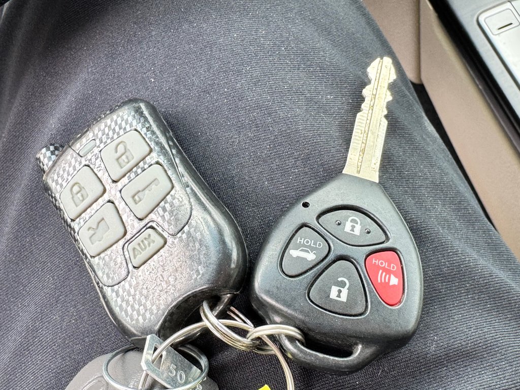 Toyota Camry LE / BEAU COMME UN COEUR / ULTRA FIABLE / 2013 à Thetford Mines, Québec - 54 - w1024h768px