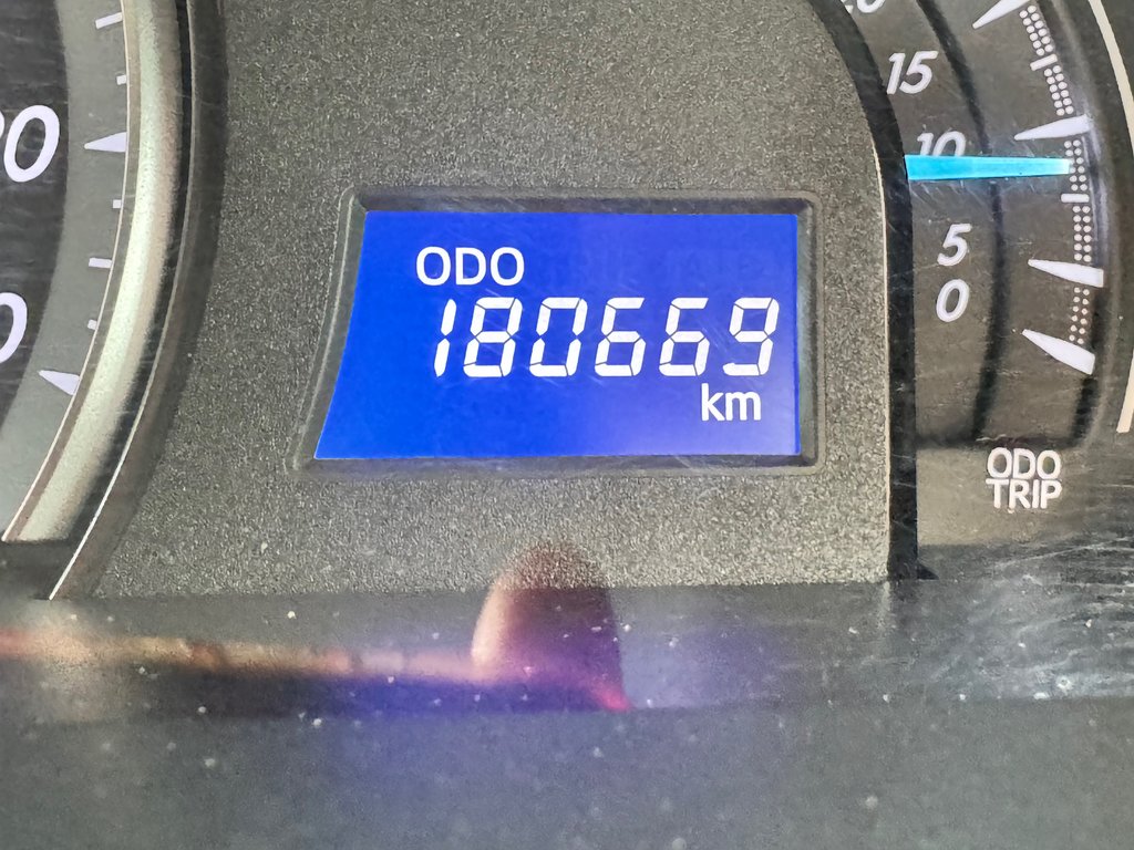 Toyota Camry LE / BEAU COMME UN COEUR / ULTRA FIABLE / 2013 à Thetford Mines, Québec - 39 - w1024h768px