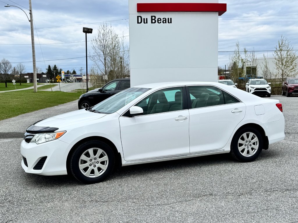 Toyota Camry LE / BEAU COMME UN COEUR / ULTRA FIABLE / 2013 à Thetford Mines, Québec - 7 - w1024h768px