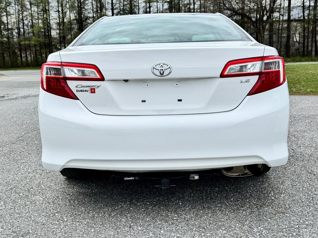 Toyota Camry LE / BEAU COMME UN COEUR / ULTRA FIABLE / 2013 à Thetford Mines, Québec - 23 - w1024h768px
