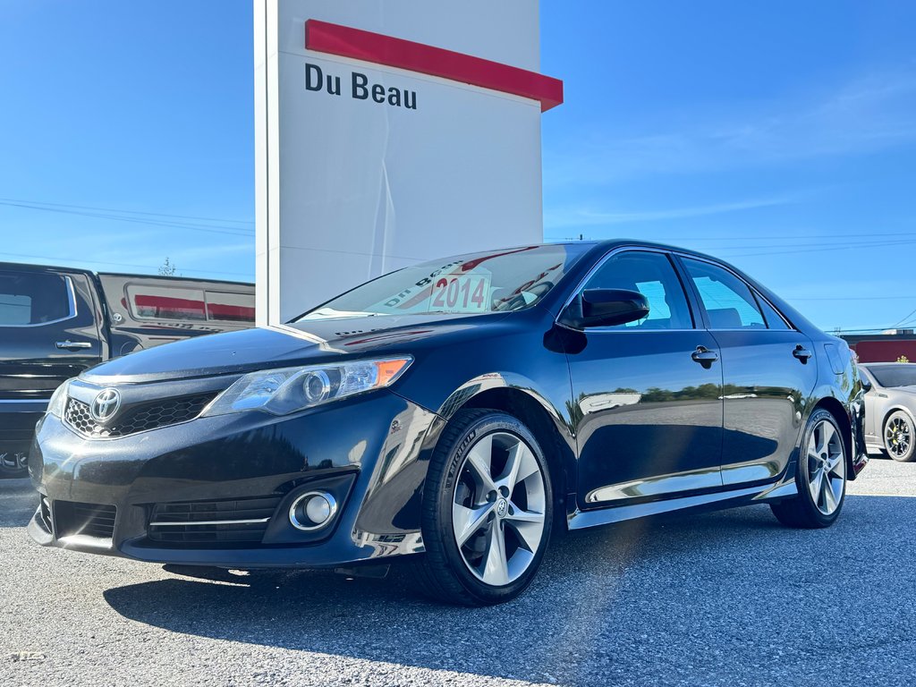 Toyota Camry  2014 à Thetford Mines, Québec - 1 - w1024h768px