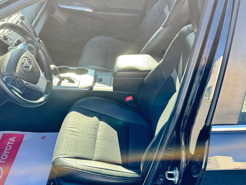 Toyota Camry  2014 à Thetford Mines, Québec - 24 - w1024h768px