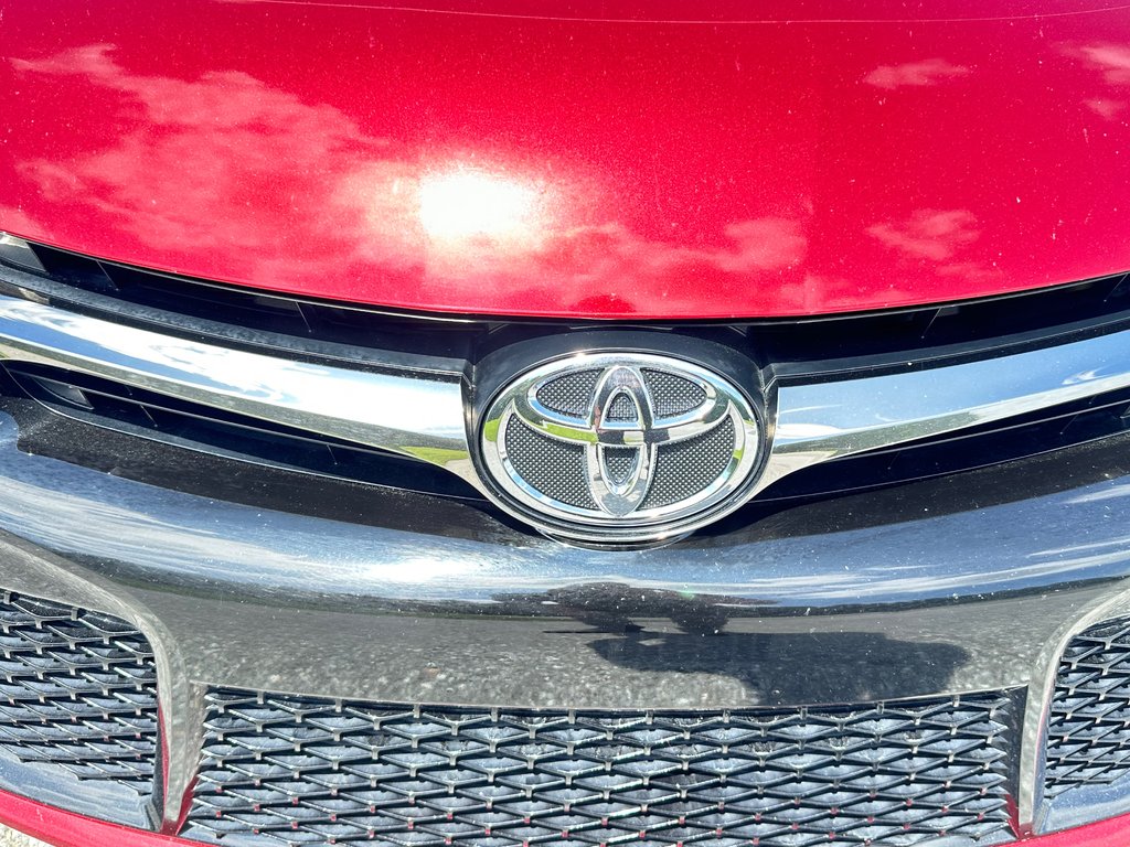 Toyota Camry XSE V6 / HYPER RARE !!! TRÈS BAS KILOS / GO!!! / 2015 à Thetford Mines, Québec - 12 - w1024h768px