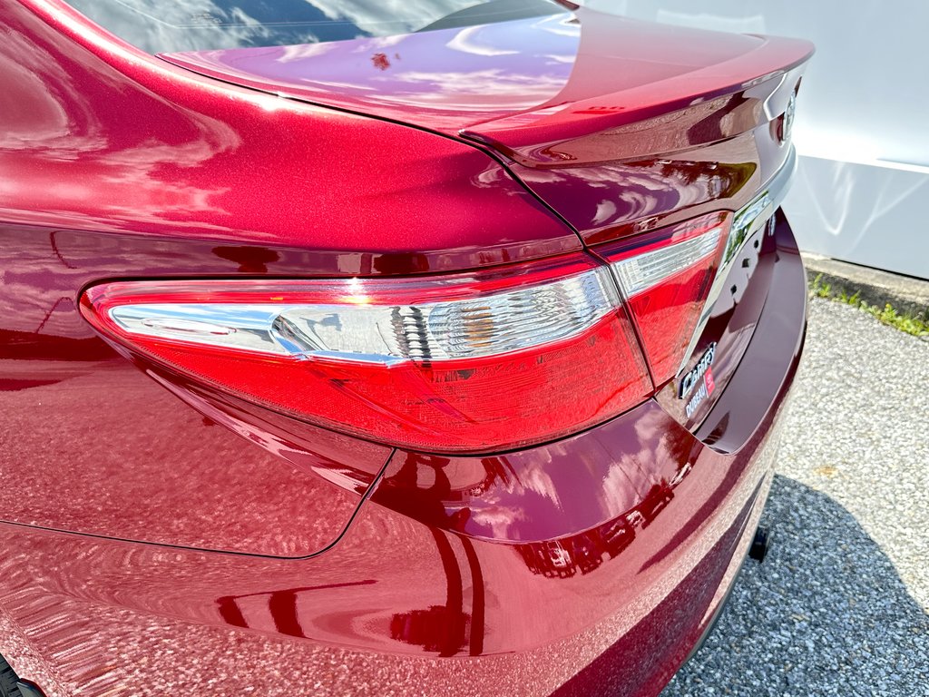 Toyota Camry XSE V6 / HYPER RARE !!! TRÈS BAS KILOS / GO!!! / 2015 à Thetford Mines, Québec - 20 - w1024h768px