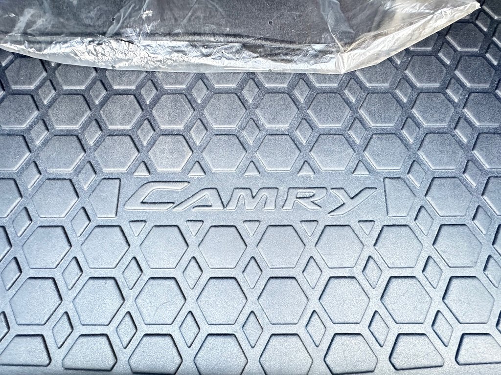 Toyota Camry XSE V6 / HYPER RARE !!! TRÈS BAS KILOS / GO!!! / 2015 à Thetford Mines, Québec - 49 - w1024h768px