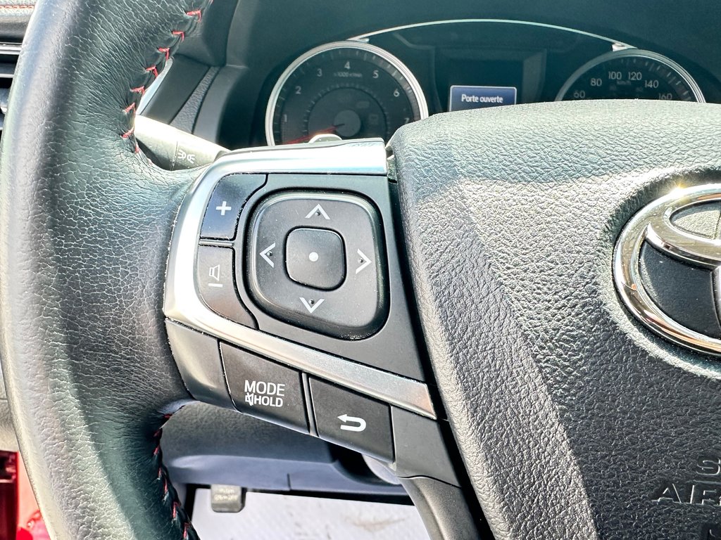 Toyota Camry XSE V6 / HYPER RARE !!! TRÈS BAS KILOS / GO!!! / 2015 à Thetford Mines, Québec - 34 - w1024h768px