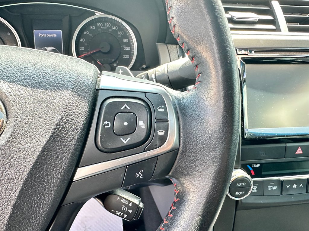 Toyota Camry XSE V6 / HYPER RARE !!! TRÈS BAS KILOS / GO!!! / 2015 à Thetford Mines, Québec - 37 - w1024h768px