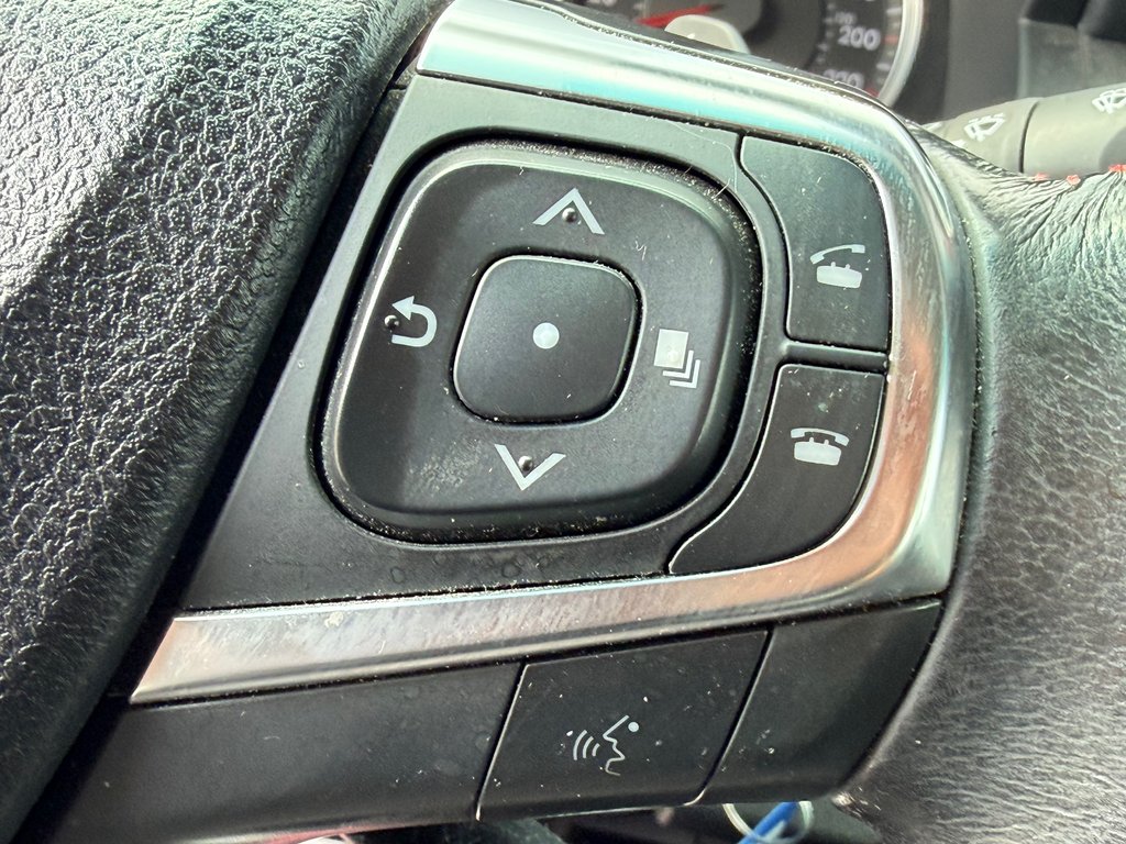 Toyota Camry SE / AUTOM / PRIX IMBATTABLE !!!!! / 2017 à Thetford Mines, Québec - 35 - w1024h768px