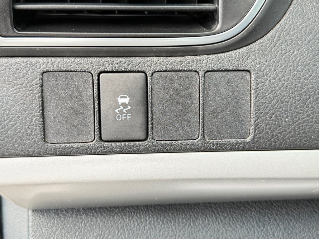 Toyota Camry SE / AUTOM / PRIX IMBATTABLE !!!!! / 2017 à Thetford Mines, Québec - 30 - w1024h768px