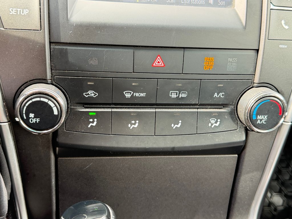 Toyota Camry SE / AUTOM / PRIX IMBATTABLE !!!!! / 2017 à Thetford Mines, Québec - 41 - w1024h768px