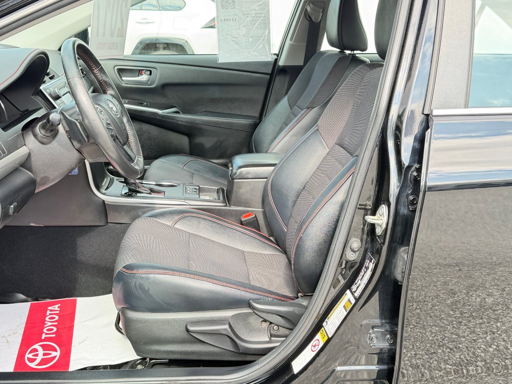 Toyota Camry SE / AUTOM / PRIX IMBATTABLE !!!!! / 2017 à Thetford Mines, Québec - 26 - w1024h768px