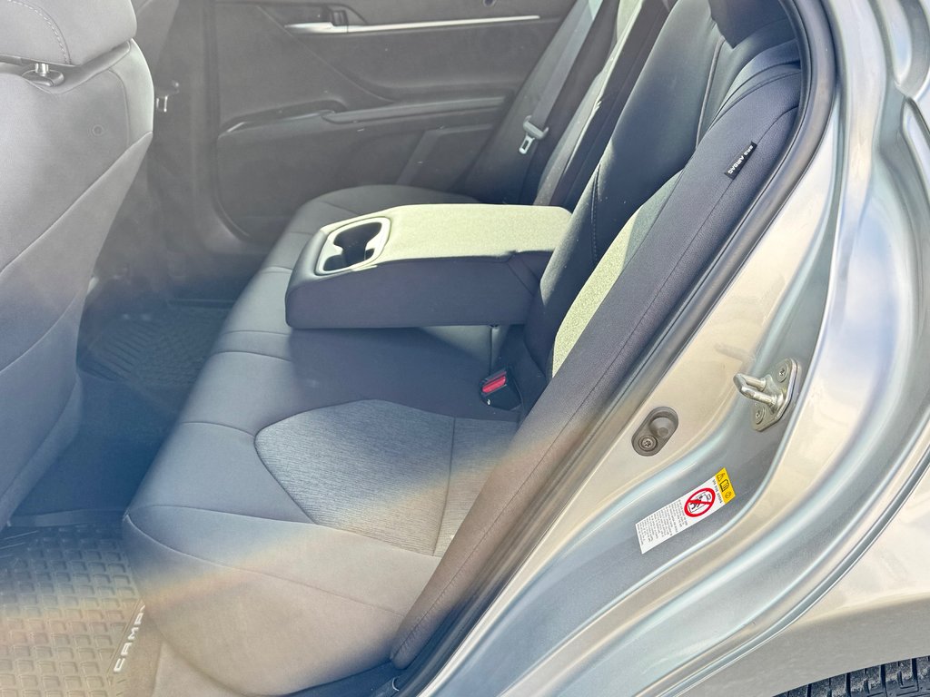 Toyota Camry LE / TRÈS BAS KILOS /  FIABILITÉ GARANTIE / 2018 à Thetford Mines, Québec - 52 - w1024h768px