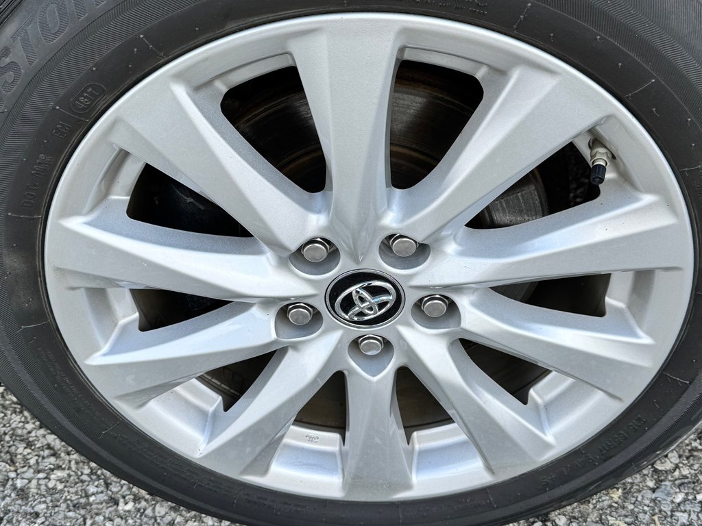 Toyota Camry LE / TRÈS BAS KILOS /  FIABILITÉ GARANTIE / 2018 à Thetford Mines, Québec - 14 - w1024h768px