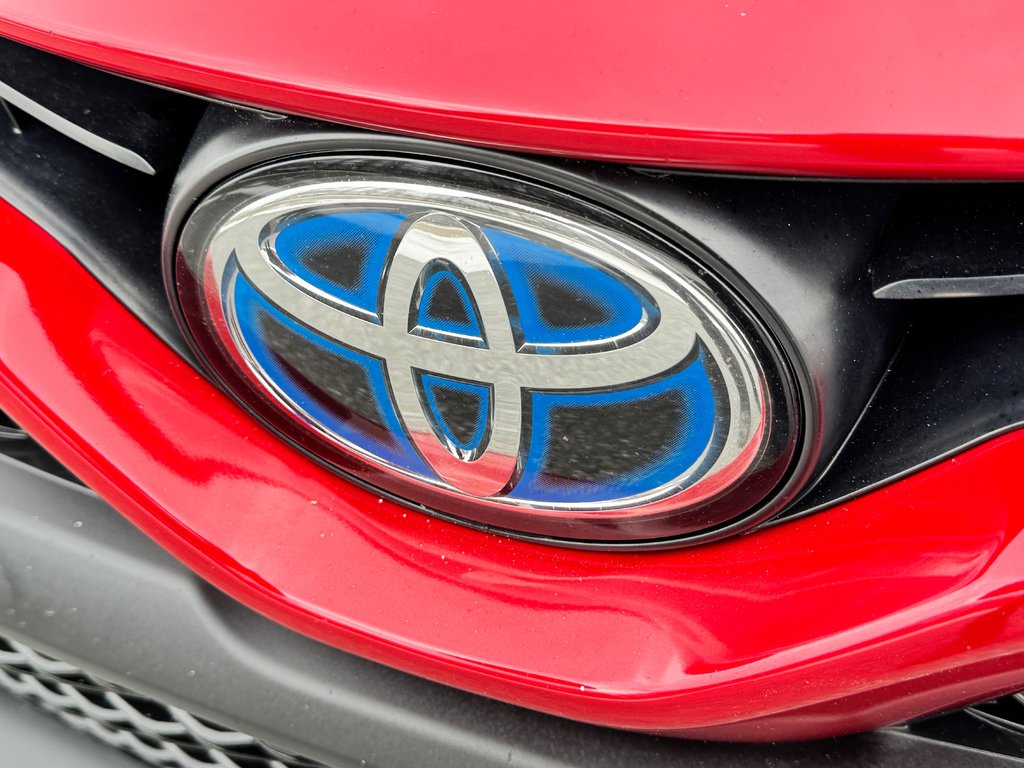 2019 Toyota Camry HYBRIDE SE / GROUPE AMÉLIORÉ / MAGS 18 / ANGLES MORT ET +++ / in Thetford Mines, Quebec - 11 - w1024h768px
