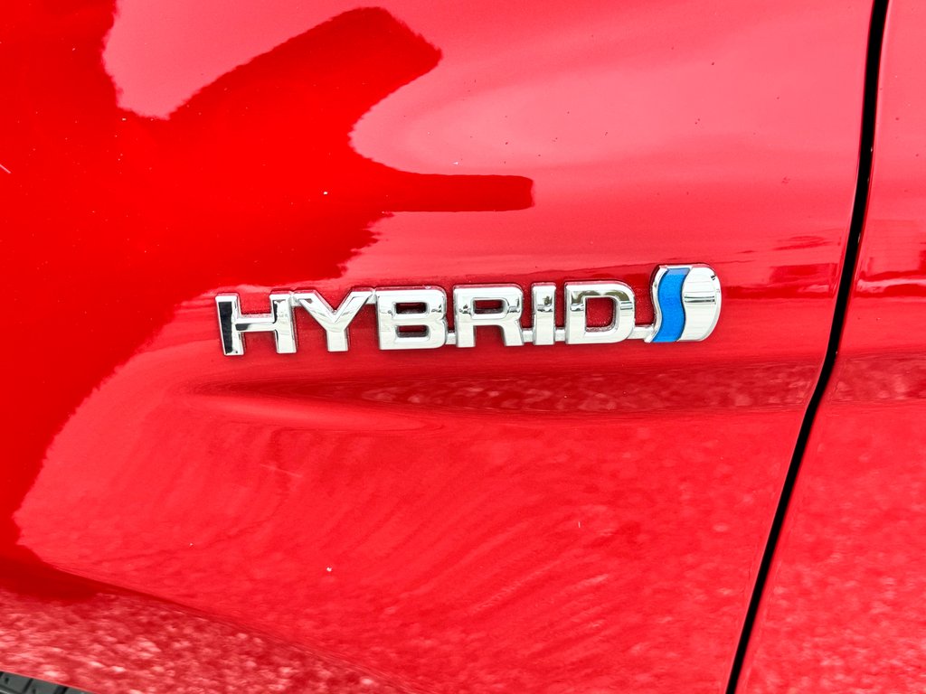 2019 Toyota Camry HYBRIDE SE / GROUPE AMÉLIORÉ / MAGS 18 / ANGLES MORT ET +++ / in Thetford Mines, Quebec - 18 - w1024h768px