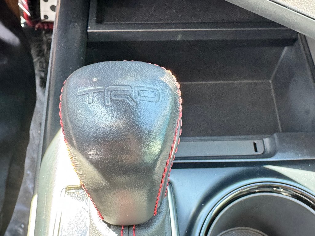 Toyota Camry XSE / TRD / ENTREE AIR / 1 SEUL PROPRIETAIRE / JAMAIS SORTI L’HIVER / COMME NEUF 2020 à Thetford Mines, Québec - 52 - w1024h768px