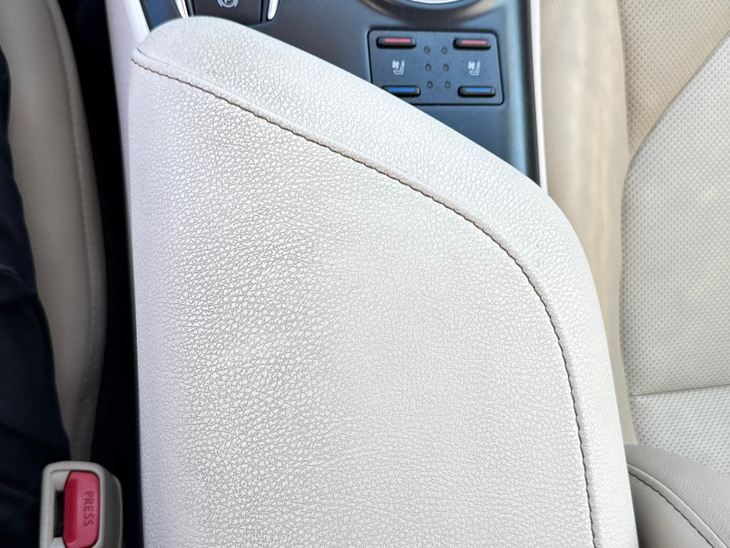 2020 Toyota Camry XLE V6 / HYPER RARE UN V6 / A QUI LA CHANCE ? / in Thetford Mines, Quebec - 53 - w1024h768px