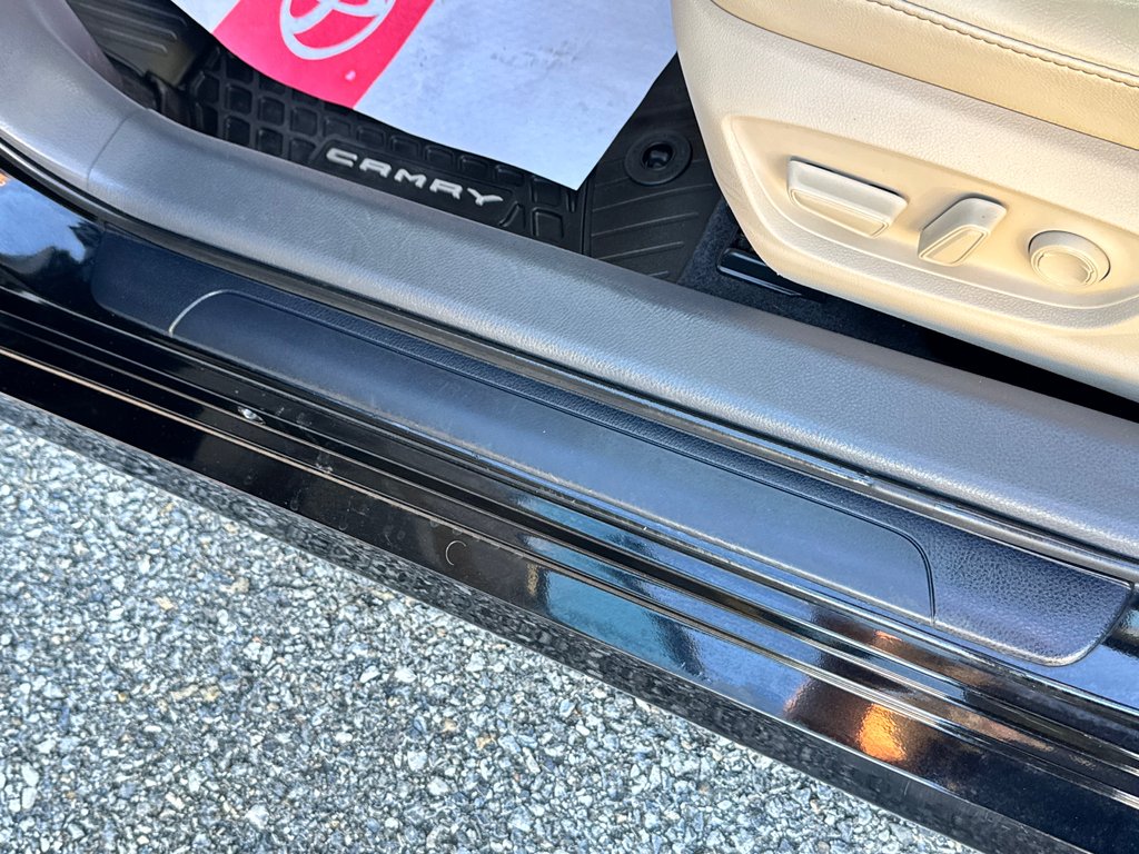 2020 Toyota Camry XLE V6 / HYPER RARE UN V6 / A QUI LA CHANCE ? / in Thetford Mines, Quebec - 31 - w1024h768px