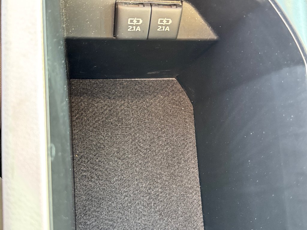 2020 Toyota Camry XLE V6 / HYPER RARE UN V6 / A QUI LA CHANCE ? / in Thetford Mines, Quebec - 54 - w1024h768px