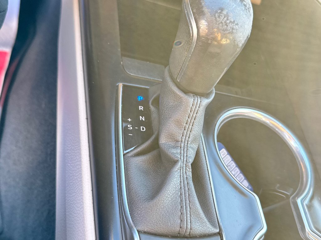 2020 Toyota Camry XLE V6 / HYPER RARE UN V6 / A QUI LA CHANCE ? / in Thetford Mines, Quebec - 49 - w1024h768px