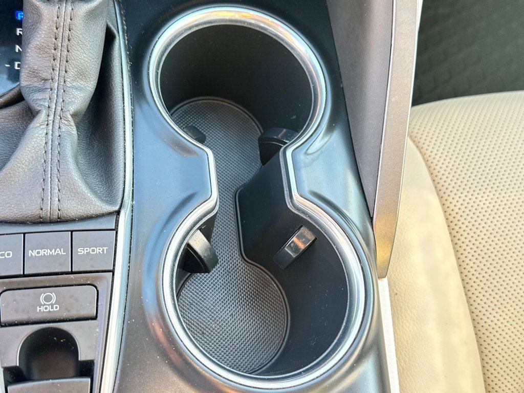 2020 Toyota Camry XLE V6 / HYPER RARE UN V6 / A QUI LA CHANCE ? / in Thetford Mines, Quebec - 51 - w1024h768px