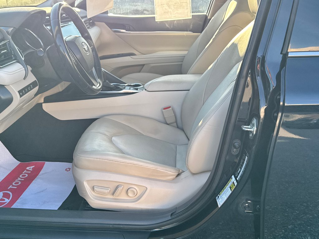 2020 Toyota Camry XLE V6 / HYPER RARE UN V6 / A QUI LA CHANCE ? / in Thetford Mines, Quebec - 30 - w1024h768px