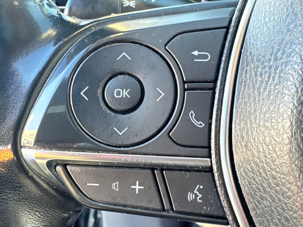 2020 Toyota Camry XLE V6 / HYPER RARE UN V6 / A QUI LA CHANCE ? / in Thetford Mines, Quebec - 38 - w1024h768px