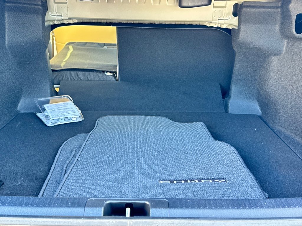 2020 Toyota Camry XLE V6 / HYPER RARE UN V6 / A QUI LA CHANCE ? / in Thetford Mines, Quebec - 67 - w1024h768px