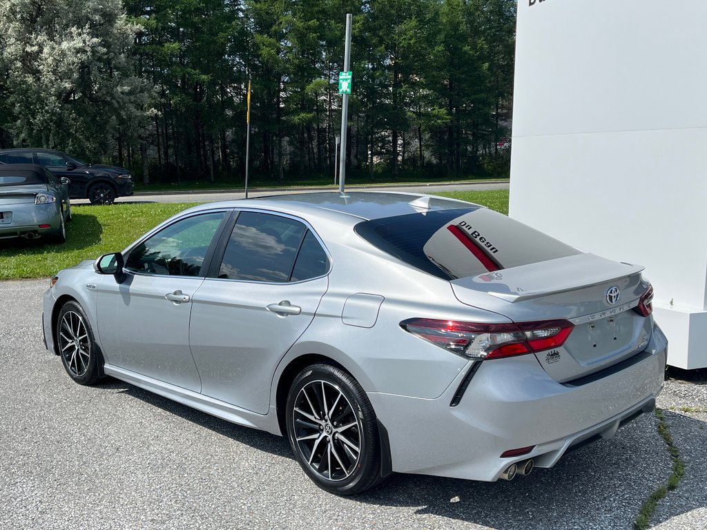 2021  Camry HYBRID / SE / PNEUS NEUF / MAGS / TRÈS PROPRE in Thetford Mines, Quebec - 8 - w1024h768px