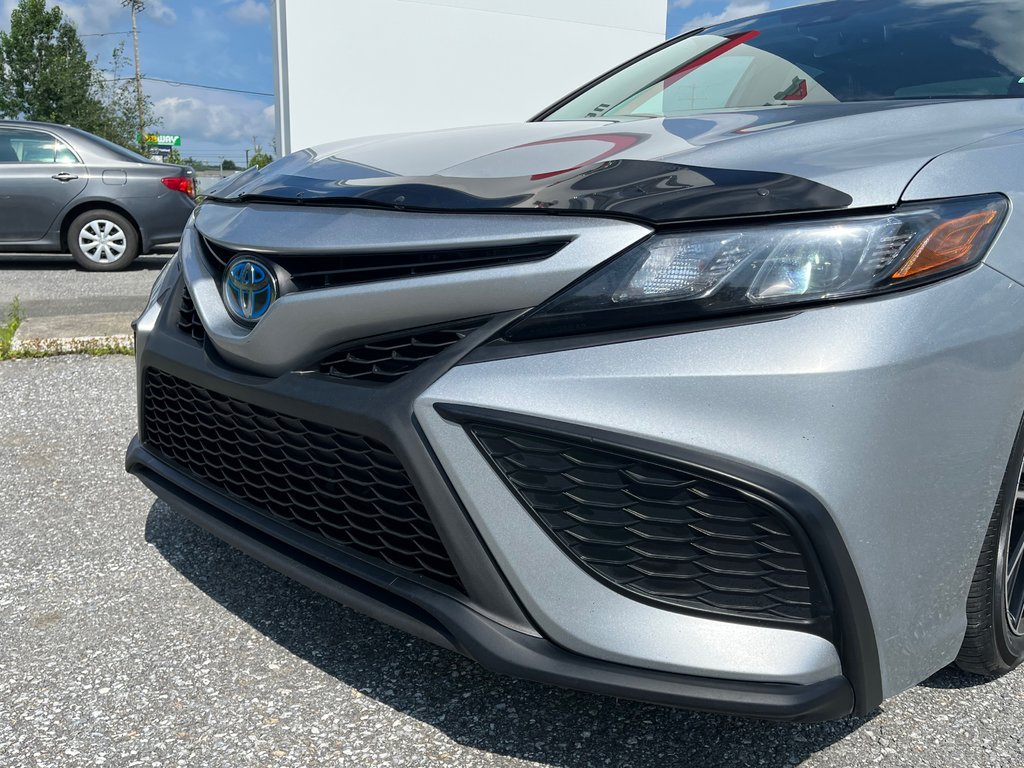 2021  Camry HYBRID / SE / PNEUS NEUF / MAGS / TRÈS PROPRE in Thetford Mines, Quebec - 13 - w1024h768px