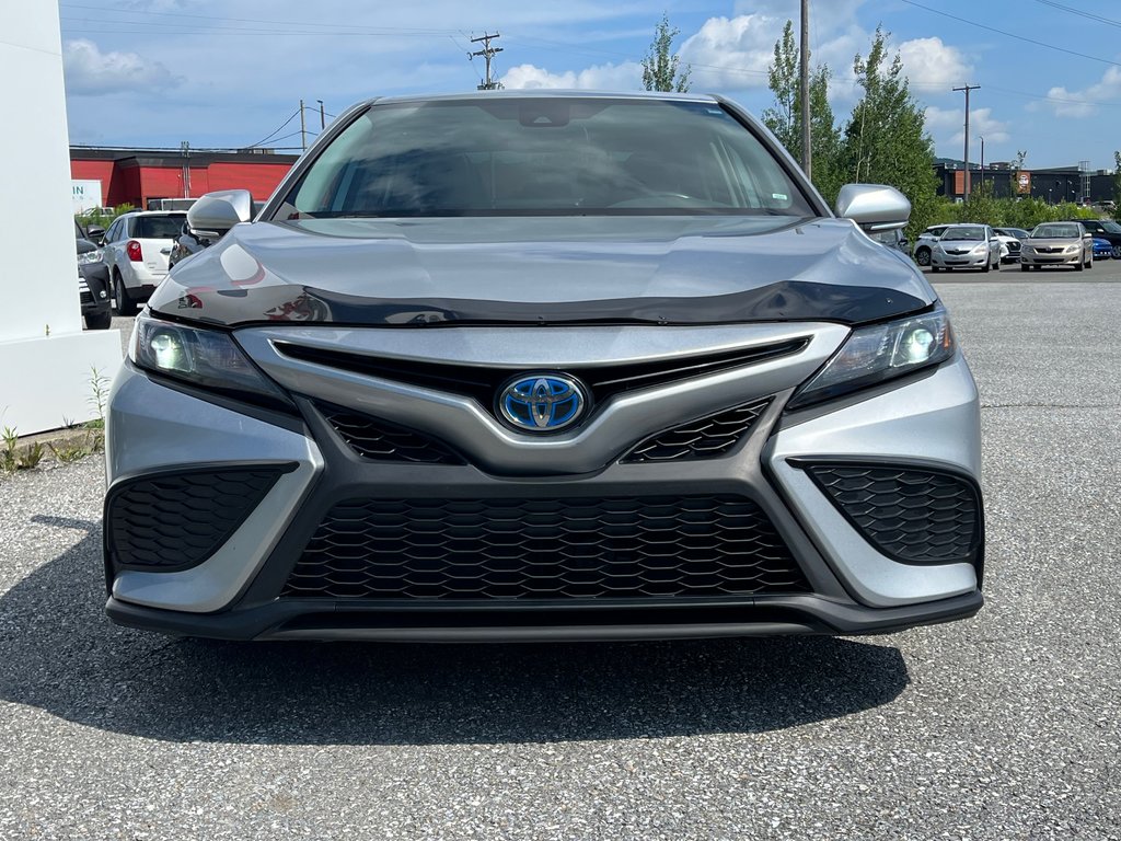 2021  Camry HYBRID / SE / PNEUS NEUF / MAGS / TRÈS PROPRE in Thetford Mines, Quebec - 2 - w1024h768px