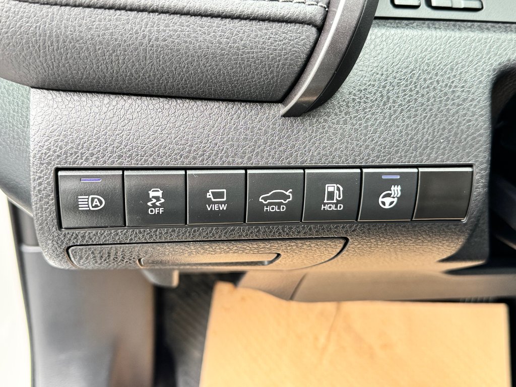 2021 Toyota Camry HYBRIDE XLE / LA VERSION LA PLUS CHÈRE EN 2021 / in Thetford Mines, Quebec - 36 - w1024h768px
