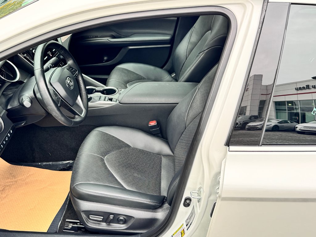 2021 Toyota Camry HYBRIDE XLE / LA VERSION LA PLUS CHÈRE EN 2021 / in Thetford Mines, Quebec - 31 - w1024h768px