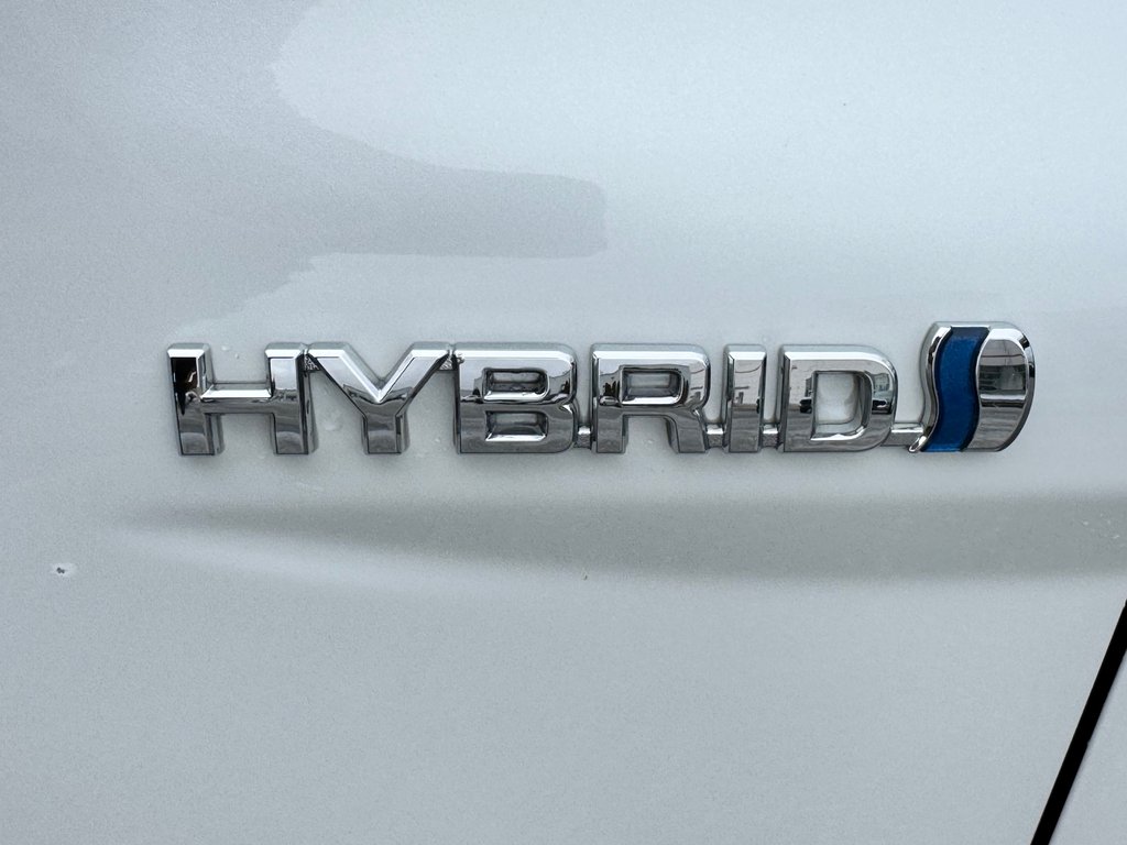 2021 Toyota Camry HYBRIDE XLE / LA VERSION LA PLUS CHÈRE EN 2021 / in Thetford Mines, Quebec - 19 - w1024h768px