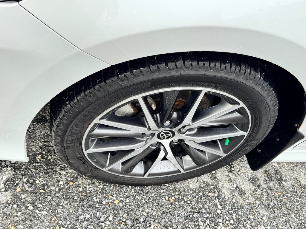 2021 Toyota Camry HYBRIDE XLE / LA VERSION LA PLUS CHÈRE EN 2021 / in Thetford Mines, Quebec - 15 - w1024h768px