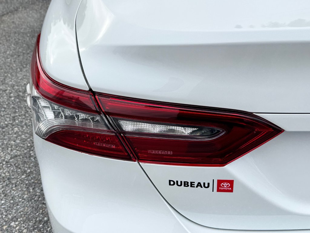 2021 Toyota Camry HYBRIDE XLE / LA VERSION LA PLUS CHÈRE EN 2021 / in Thetford Mines, Quebec - 24 - w1024h768px