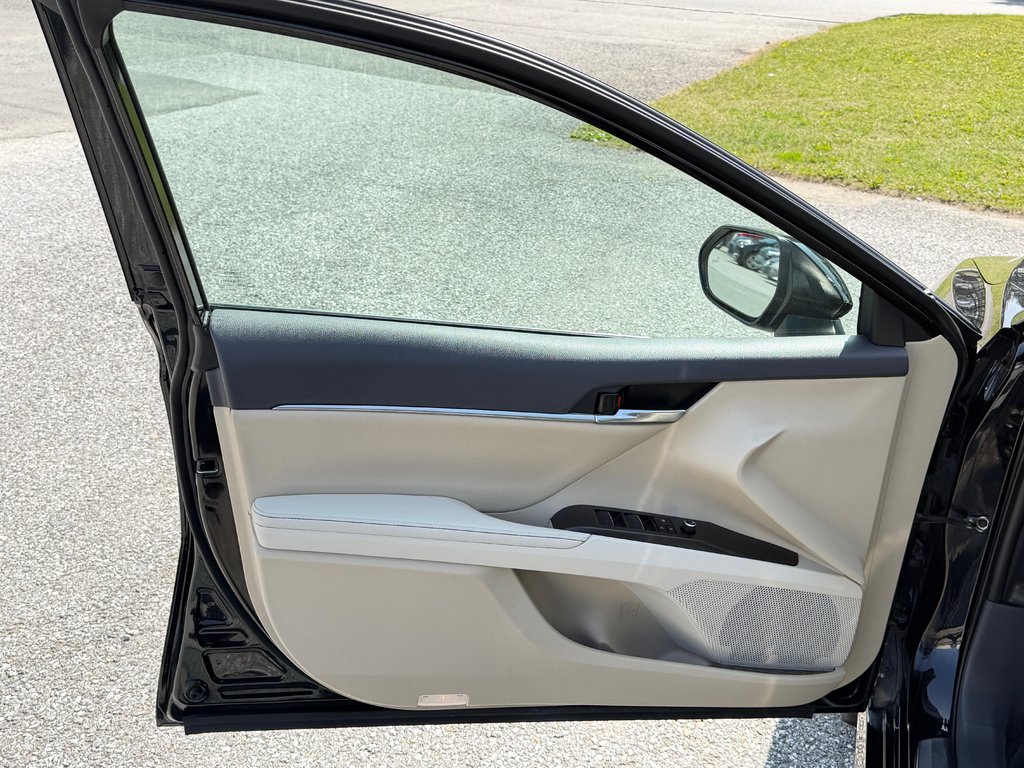 Toyota Camry XLE AWD /BAS KILO/ 1 SEUL PROPRIO 2021 à Thetford Mines, Québec - 25 - w1024h768px